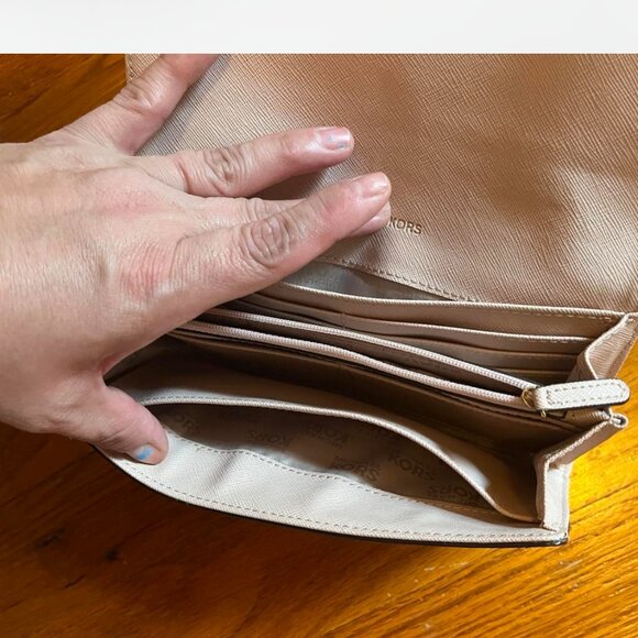 MICHAEL KORS WALLET IN PINK - Picture 3 of 4